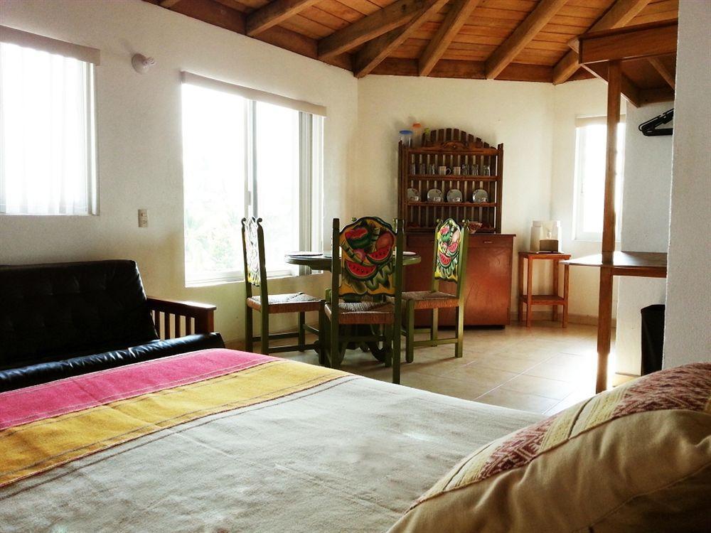 LALORA Hotel&Villas San Patricio Melaque Esterno foto